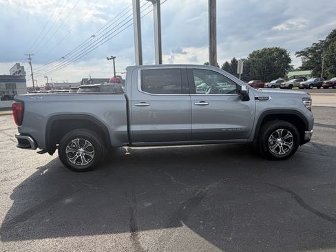 Used 2026 GMC Sierra 1500 SLT AWD/4WD image 7