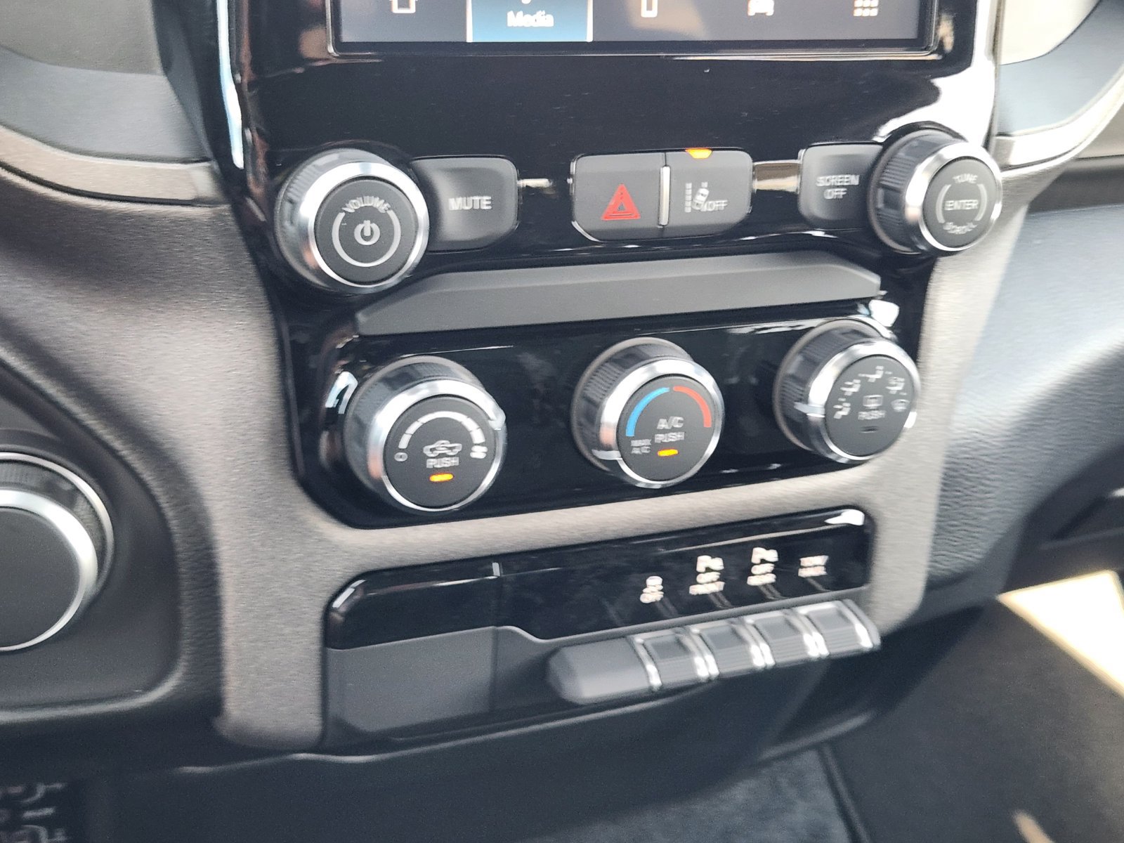New 2027 RAM 1500 Express RWD image 18