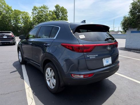 Used 2018 Kia Sportage LX w/ LX Technology Package AWD/4WD image 3