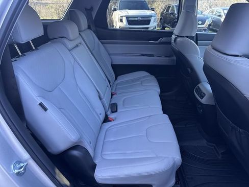 Used 2025 Hyundai Palisade SEL FWD image 11