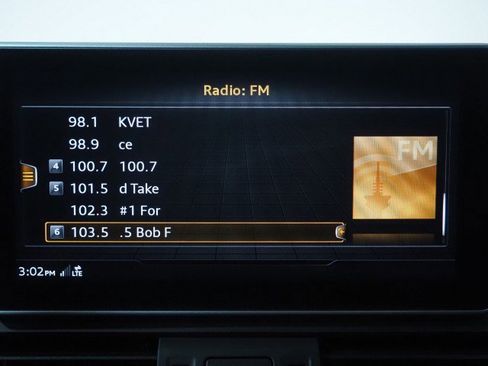 Used 2020 Audi Q5 Premium Plus w/ Premium Plus Package image 32