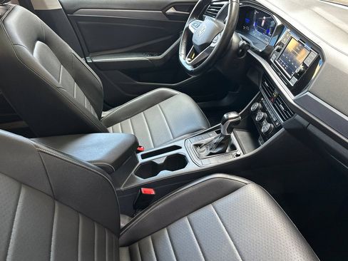 Used 2023 Volkswagen Jetta SE w/ Panoramic Sunroof Package FWD image 15