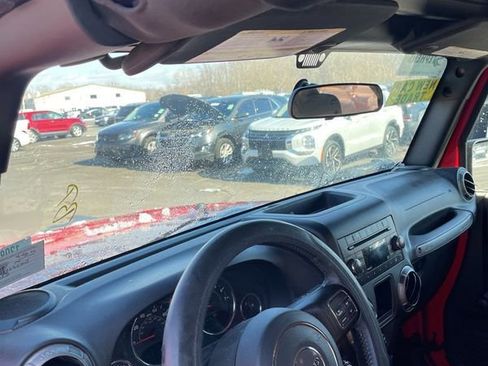 Used 2018 Jeep Wrangler Sport image 24