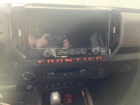 Used 2025 Nissan Frontier PRO-4X w/ Pro Convenience Package image 22