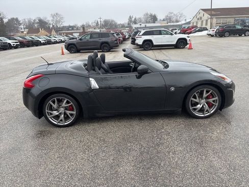 Used 2013 Nissan 370Z Touring w/ Sport Pkg image 3