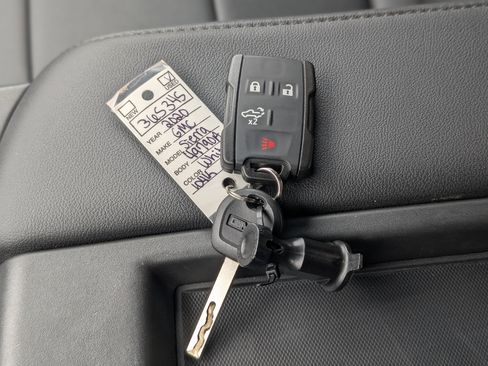 Used 2020 GMC Sierra 1500 4x4 Crew Cab w/ Sierra Value Package image 32