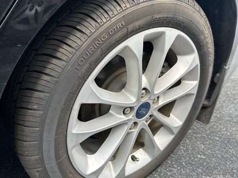 Used 2020 Ford Fusion SE FWD image 7