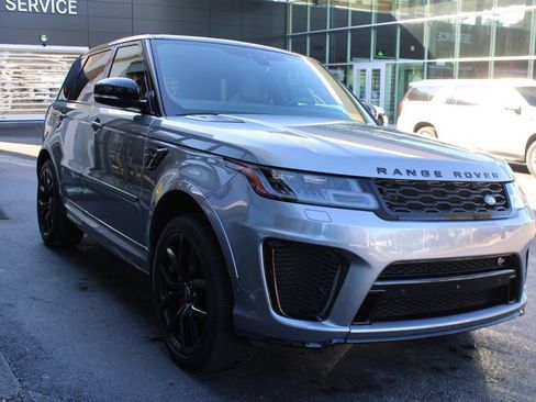 Used 2022 Land Rover Range Rover Sport SVR image 4