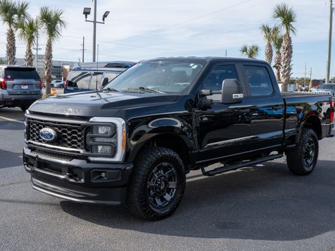 Used 2023 Ford F250 XL w/ STX Appearance Package image 7