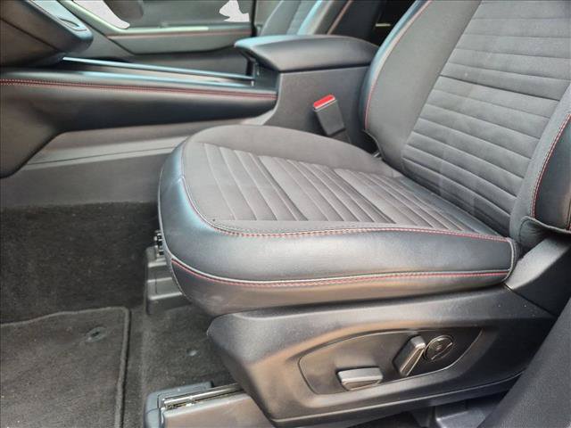 Used 2025 Ford Explorer ST-Line w/ Premium Package RWD image 16