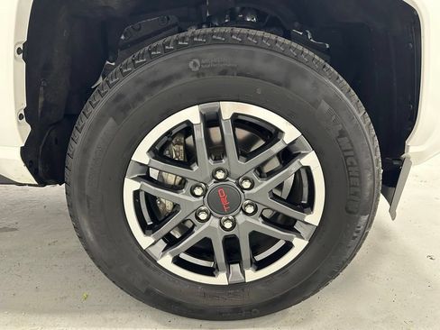 Used 2024 Toyota Tacoma TRD Sport AWD/4WD image 61