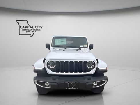 New 2026 Jeep Gladiator Sport image 3