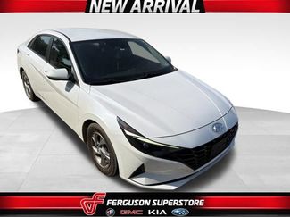 Used 2021 Hyundai Elantra SE FWD 360° Tour