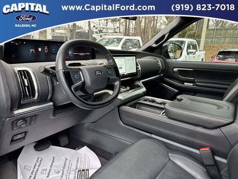 Certified 2025 Ford Expedition Max Platinum w/ Stealth Performance Package image 18