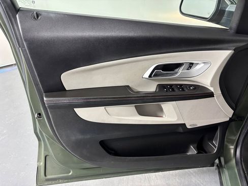 Used 2015 Chevrolet Equinox LT w/ Chrome Appearance Package image 26