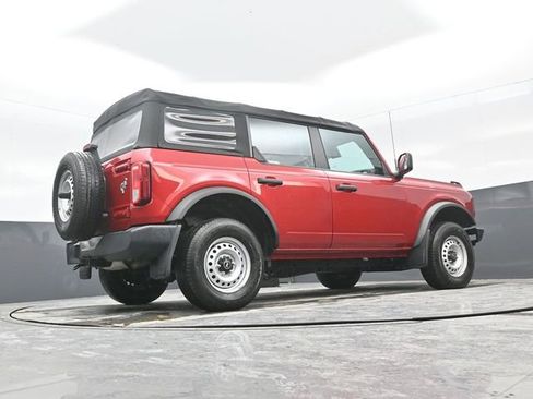Used 2021 Ford Bronco Base image 31