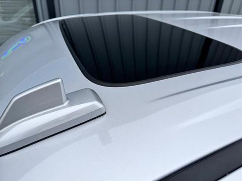 Used 2021 Chevrolet Silverado 1500 LTZ image 6