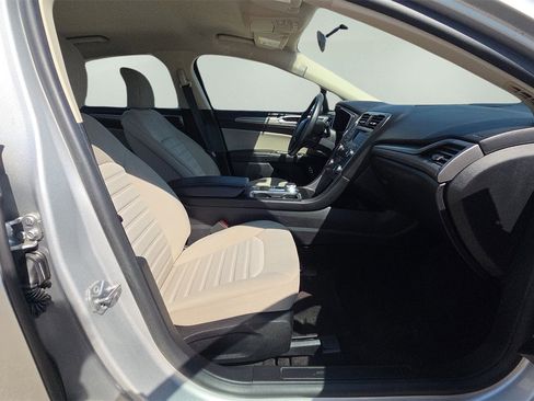 Used 2018 Ford Fusion S image 13