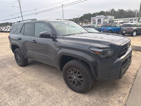 Used 2025 Toyota 4Runner SR5 image 3
