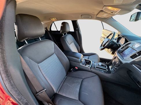 Used 2021 Chrysler 300 Touring w/ Sport Appearance Package image 26