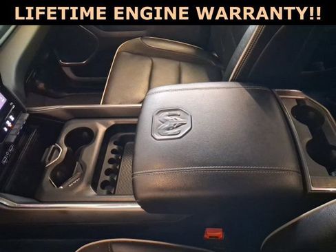Certified 2025 RAM 1500 Laramie AWD/4WD image 17