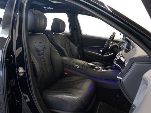 Used 2019 Mercedes-Benz S 560 Sedan image 23