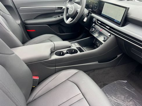 New 2026 Hyundai Sonata Limited image 16
