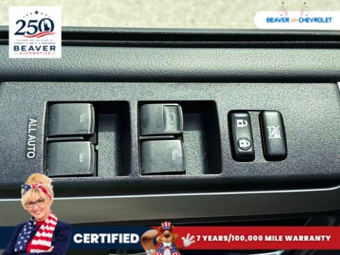 Used 2024 Toyota 4Runner SR5 AWD/4WD image 32