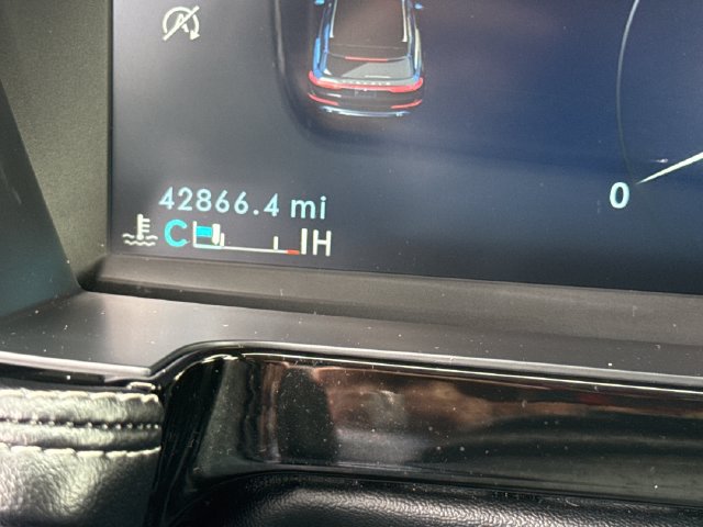 Used 2023 Lincoln Corsair AWD image 19