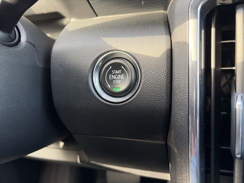 Used 2025 GMC Acadia Elevation image 23