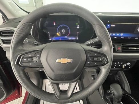 Used 2025 Chevrolet TrailBlazer LS w/ LS Convenience Package image 35