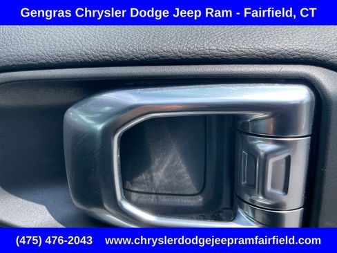 Certified 2025 Jeep Wrangler Unlimited Sahara w/ Safety Group AWD/4WD image 18