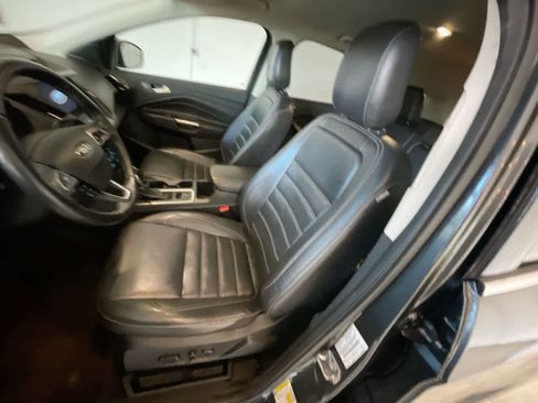 Used 2018 Ford Escape SEL image 11