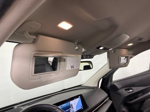 Used 2023 Nissan Ariya FWD image 37