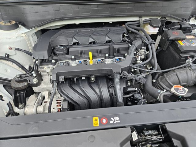 Used 2025 Hyundai Venue SEL FWD image 22