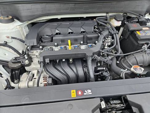 Used 2025 Hyundai Venue SEL FWD image 22