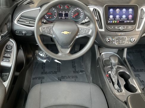 Used 2020 Chevrolet Malibu LT FWD image 20