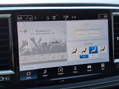 Used 2023 Chrysler Pacifica Touring-L FWD image 27