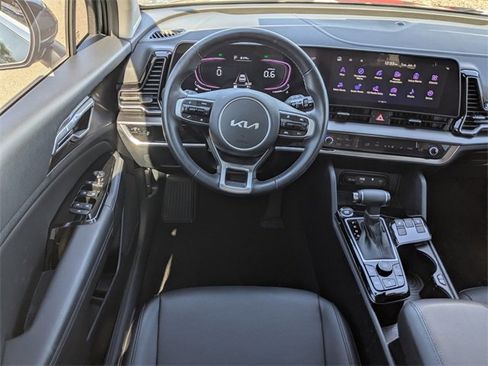 Certified 2025 Kia Sportage EX image 20