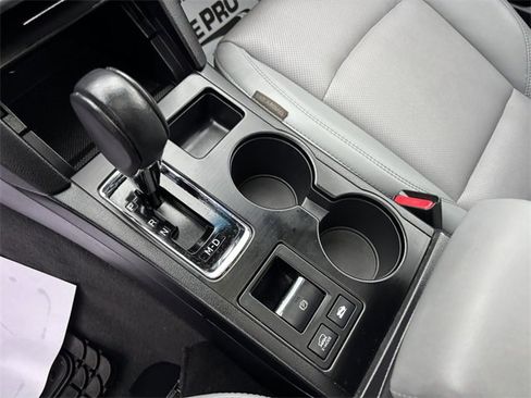 Used 2019 Subaru Outback 2.5i Limited w/ Popular Package #2 image 20