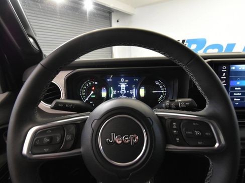 Used 2025 Jeep Wrangler Unlimited Sahara w/ Safety Group image 24