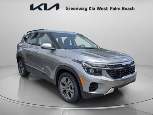 Certified 2024 Kia Seltos S FWD image 1