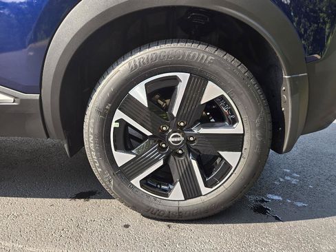 New 2026 Nissan Kicks SV w/ Cold Weather Package AWD/4WD image 9