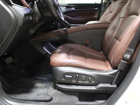 Used 2020 Buick Enclave Avenir w/ Avenir Technology Package image 22