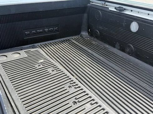 Used 2009 Dodge Ram 1500 Truck SLT w/ SLT Plus D←cor Group AWD/4WD image 19