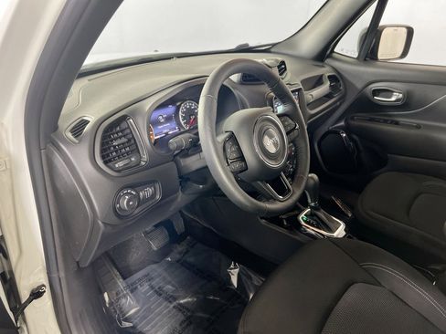 Used 2022 Jeep Renegade Altitude w/ Convenience Group image 9