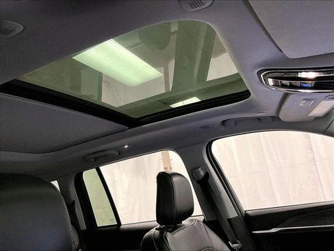 Used 2023 Jeep Grand Cherokee Limited image 21