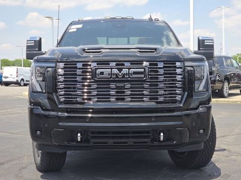 New 2026 GMC Sierra 3500 Denali Ultimate w/ LPO, Black Badging Package AWD/4WD image 22