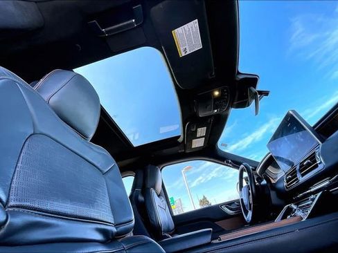 Used 2022 Lincoln Navigator Black Label image 22