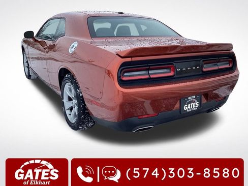 Used 2021 Dodge Challenger SXT image 7